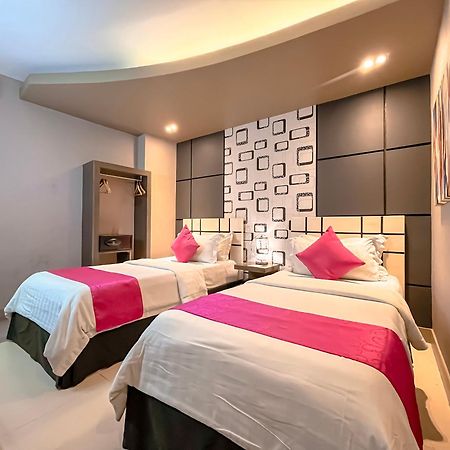 Eloisa Royal Suites Lapu-Lapu City Bagian luar foto