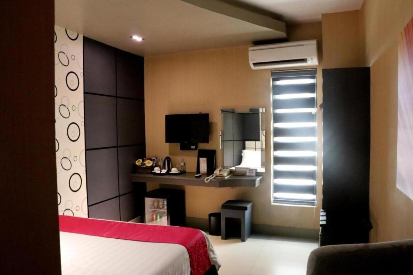 Eloisa Royal Suites Lapu-Lapu City Bagian luar foto