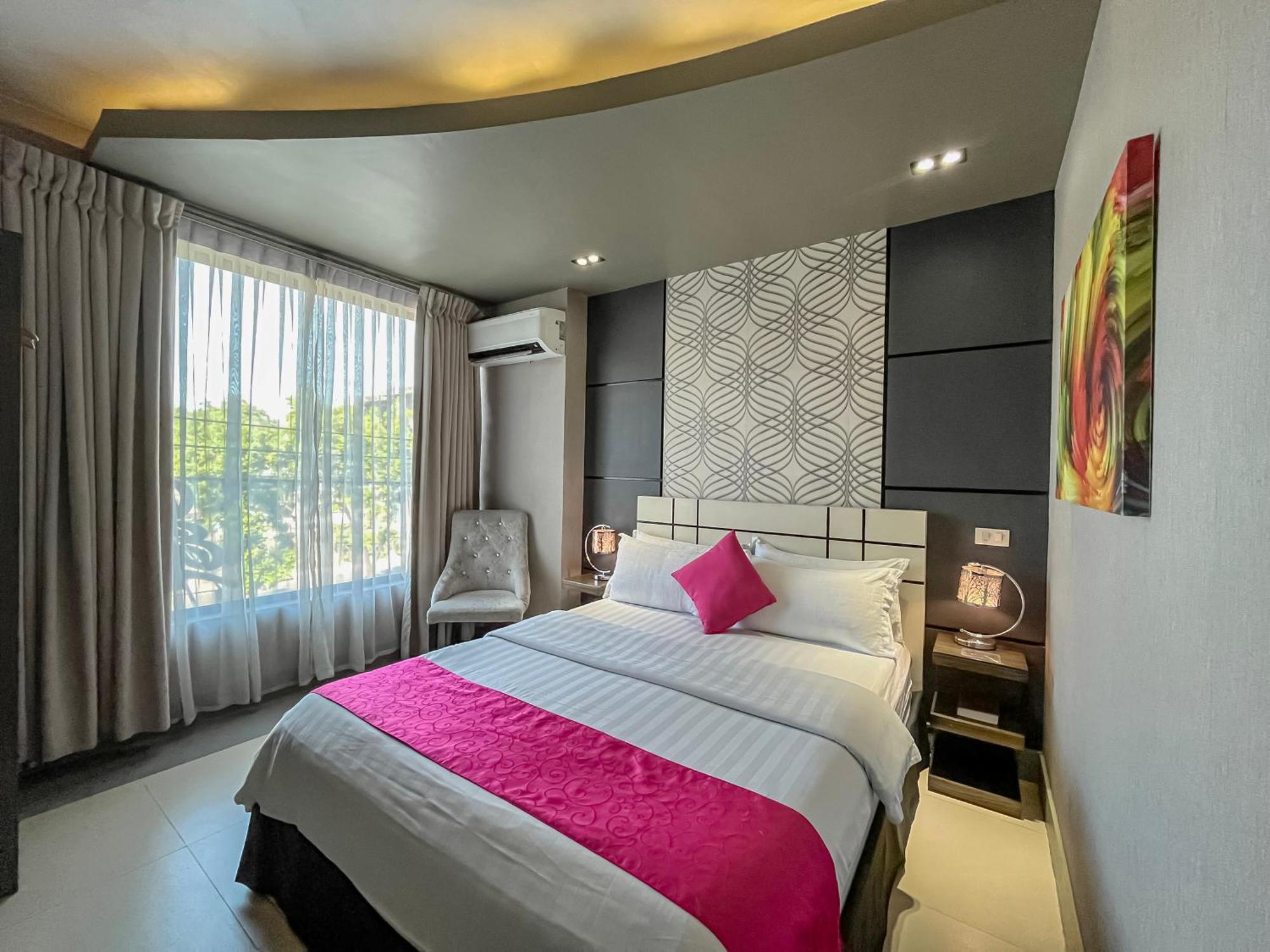 Eloisa Royal Suites Lapu-Lapu City Bagian luar foto