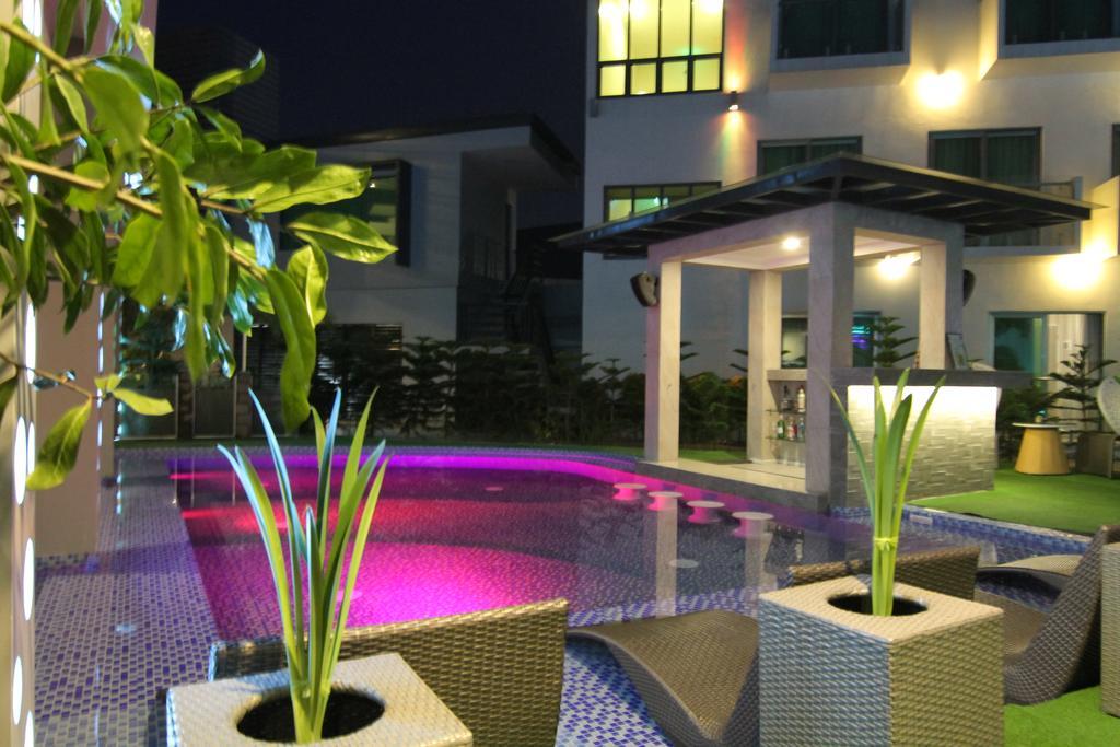 Eloisa Royal Suites Lapu-Lapu City Bagian luar foto